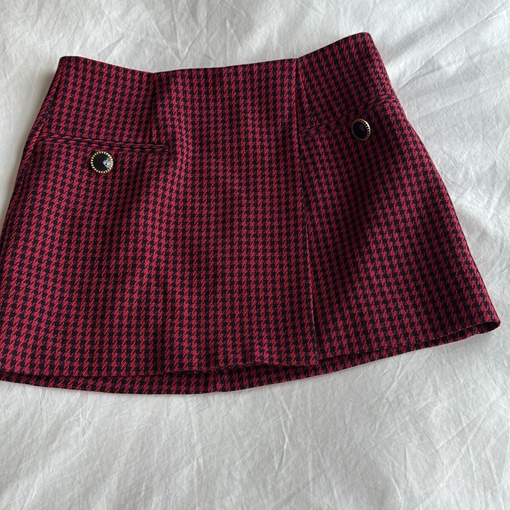 Red and Black Skater Mini Skirt for Casual Wear